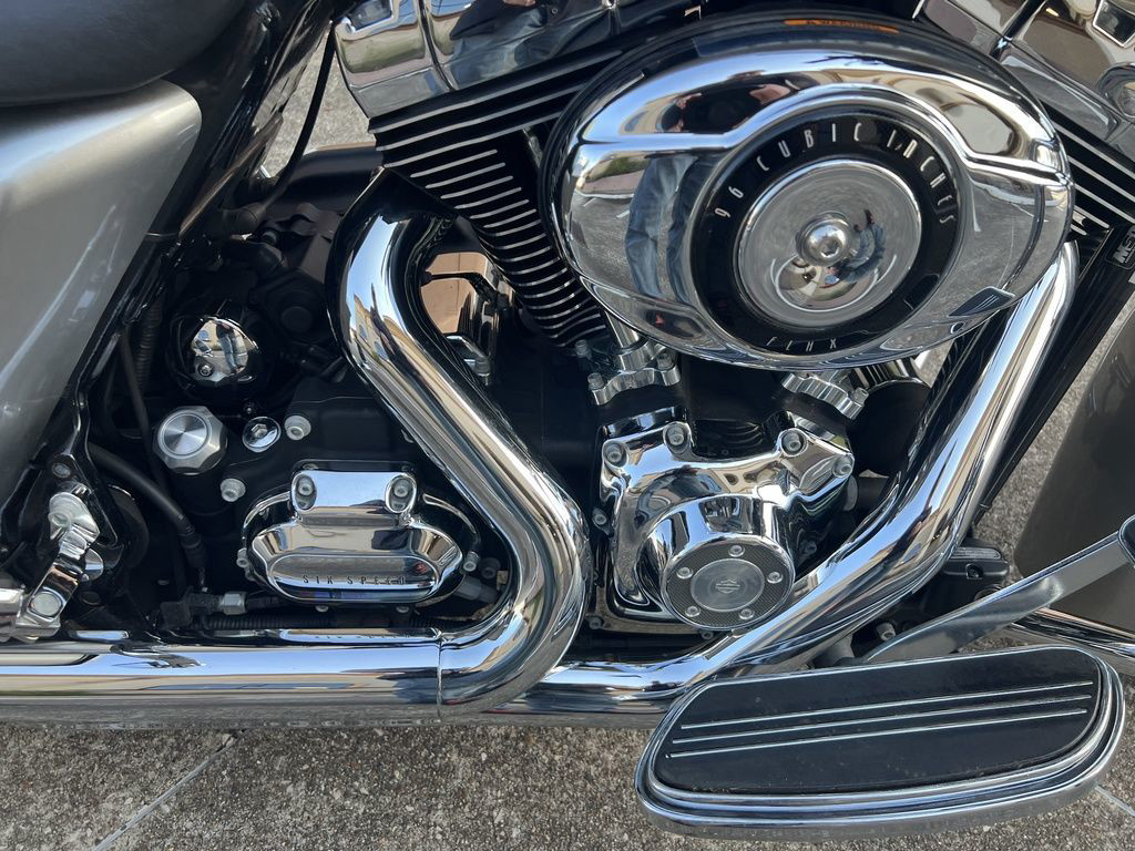 Street Glide®