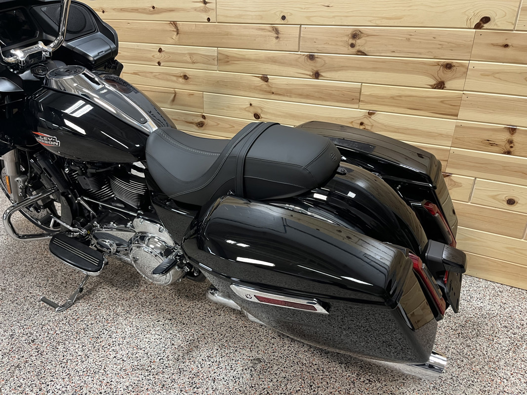 Road Glide®