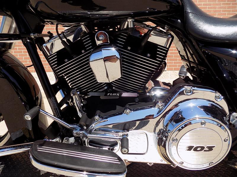 Street Glide®