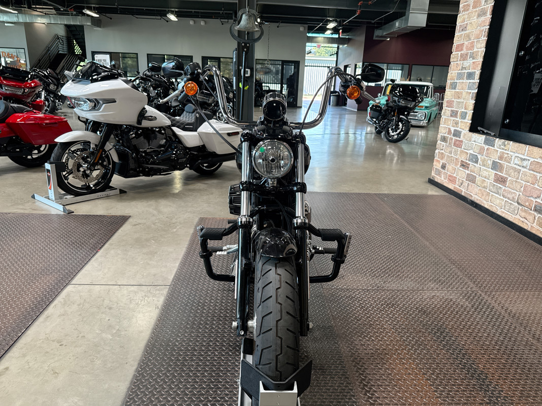 Sportster® 1200 Custom