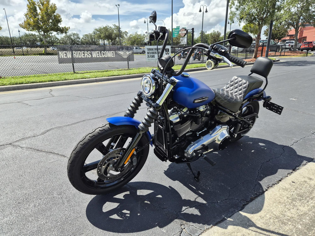 Street Bob®