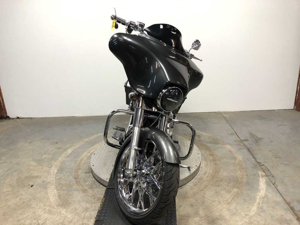 Street Glide®