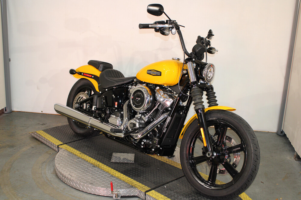 Street Bob®