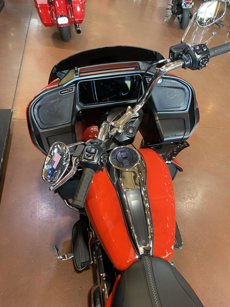 Road Glide®