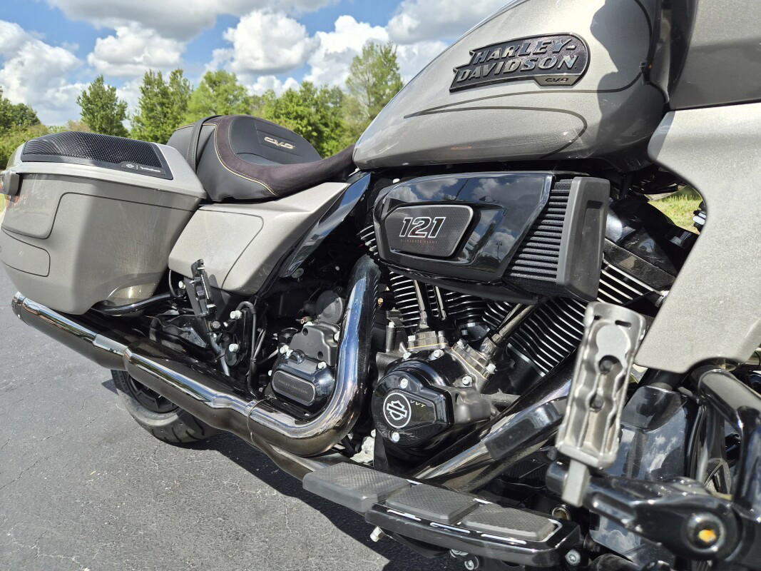 CVO® Road Glide®