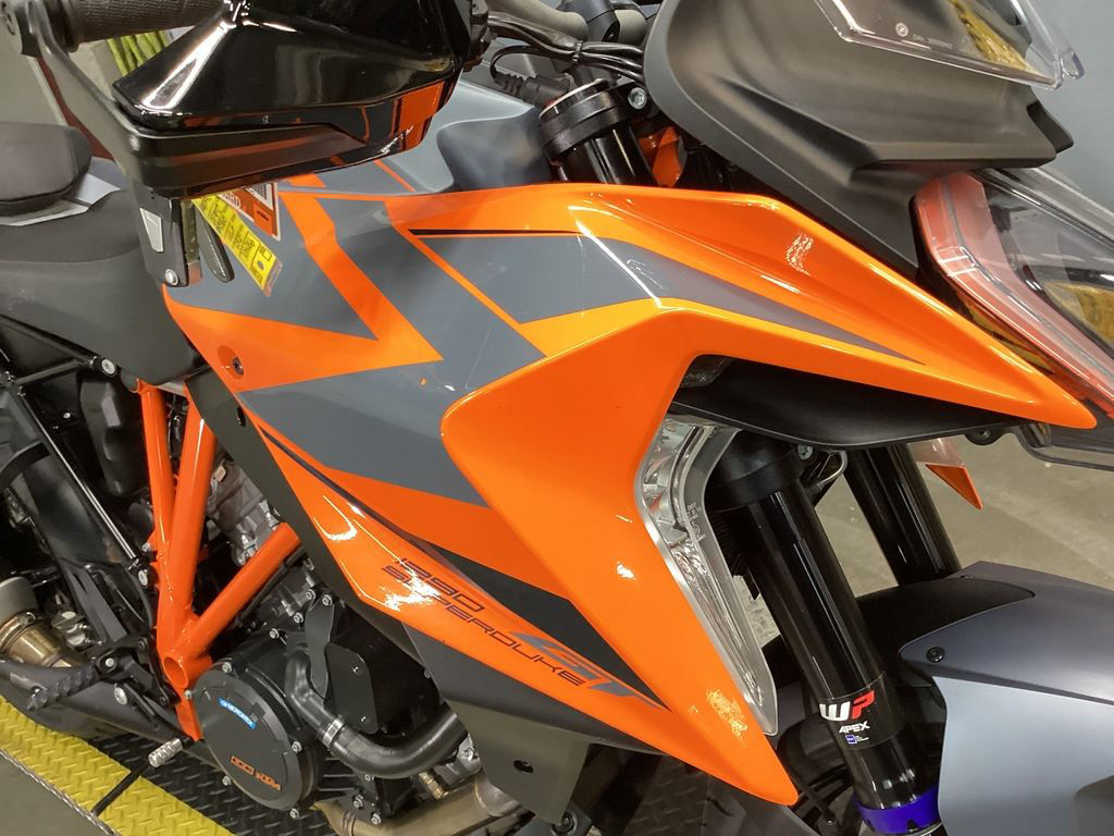 1290 Super Duke GT