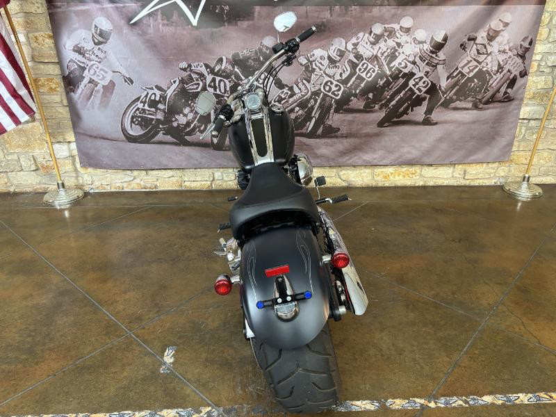 Softail® Rocker™ C