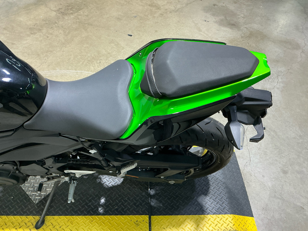 Z400 ABS