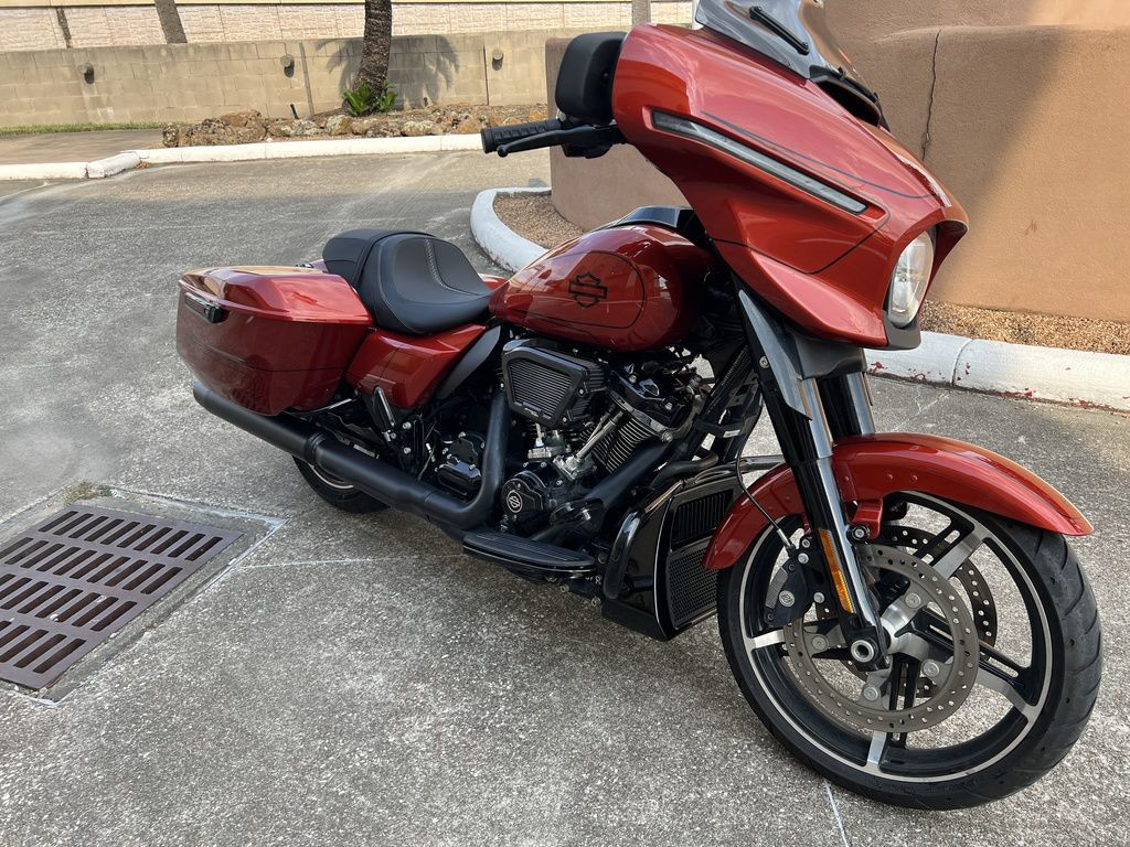 Street Glide®