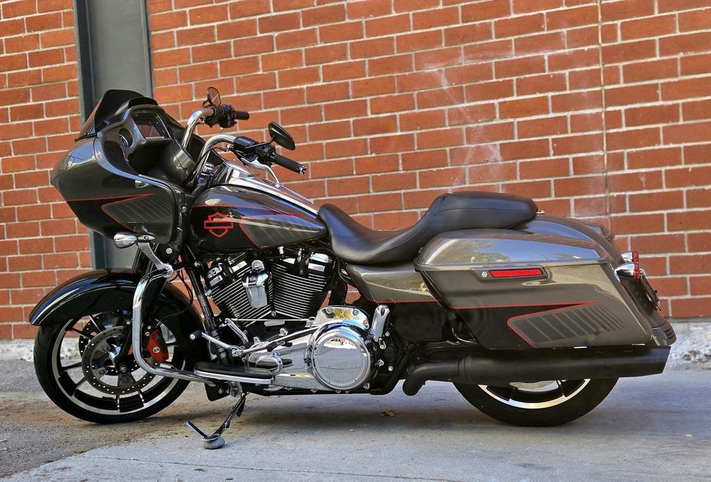 Road Glide®