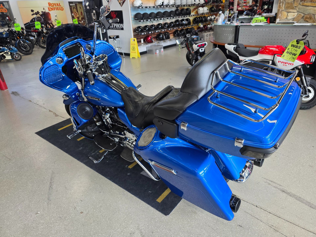 Road Glide® Ultra