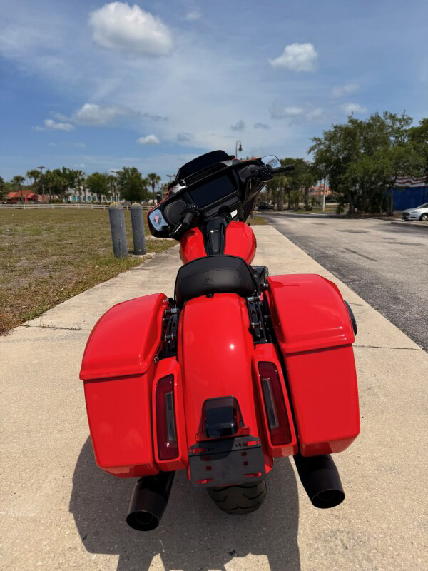 Street Glide®