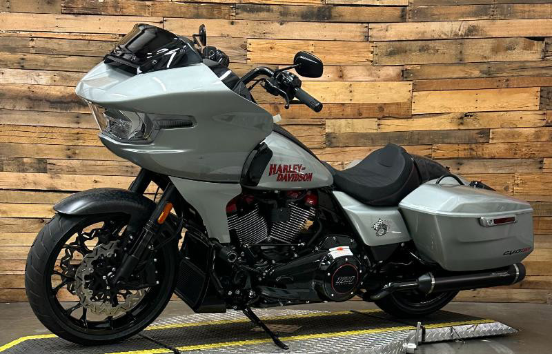CVO® Road Glide®