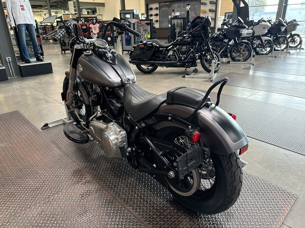 Softail® Slim®