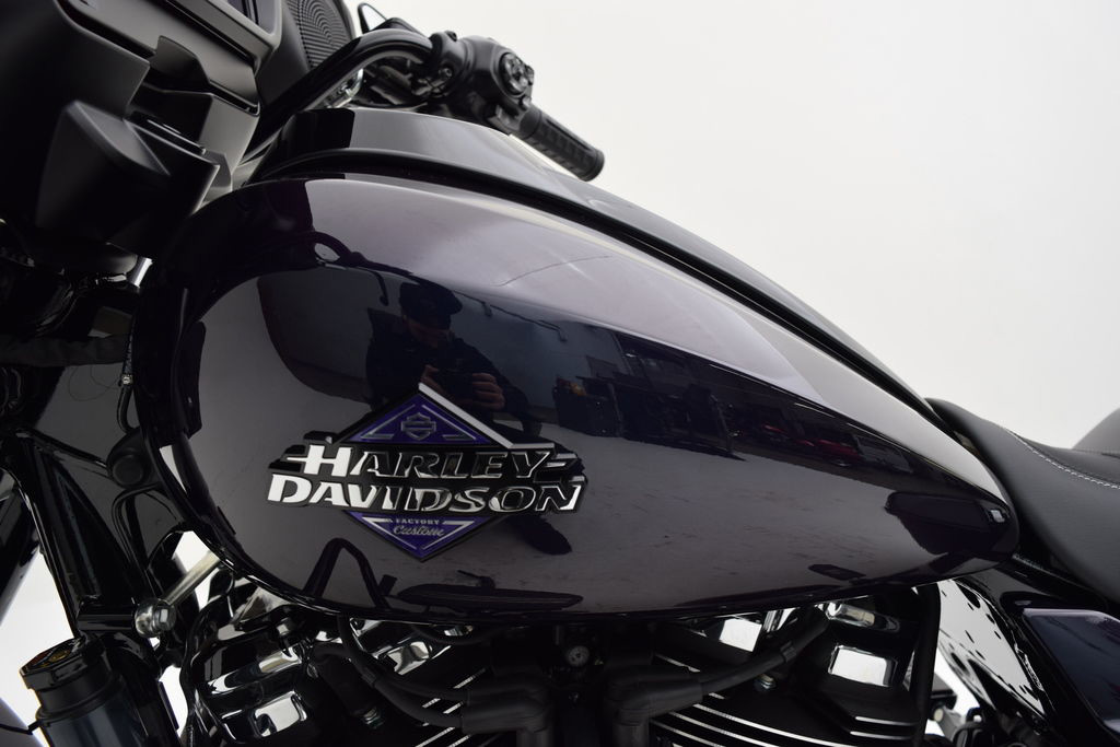 Street Glide®