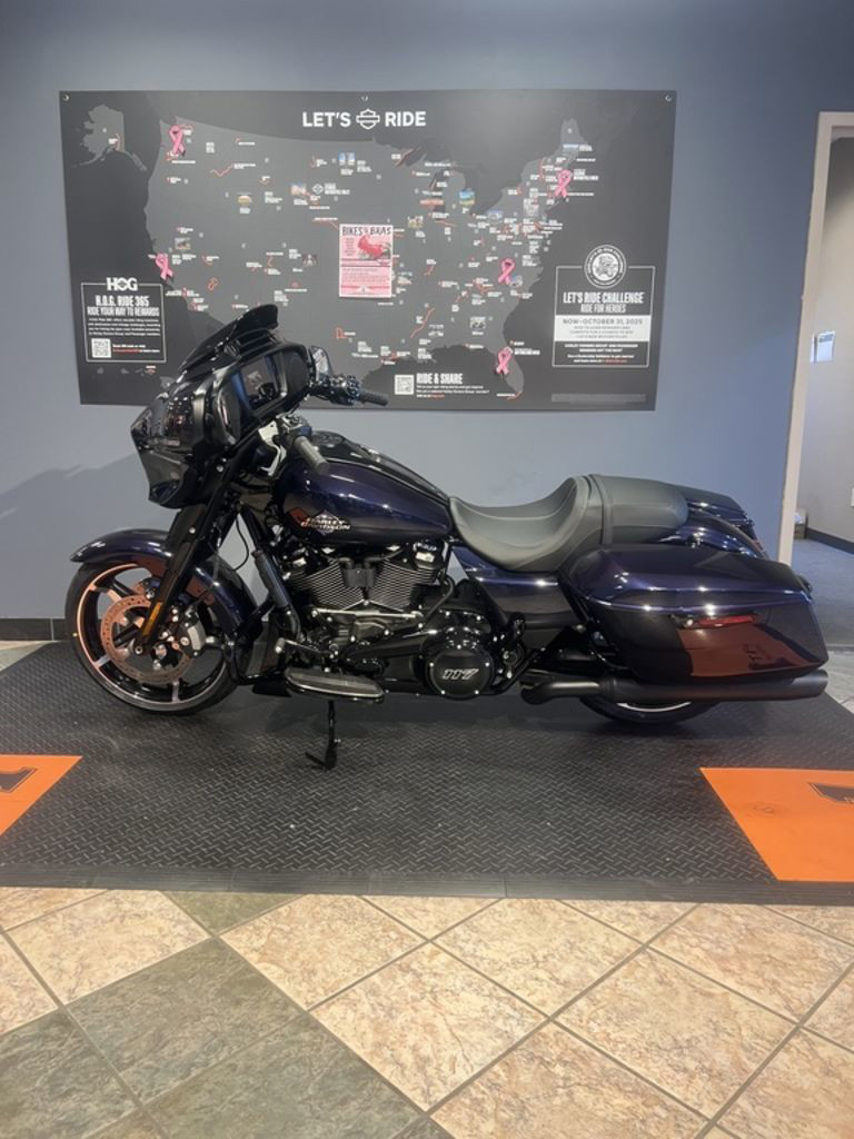 Street Glide®