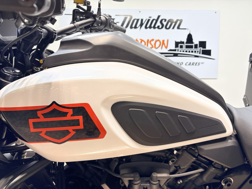 Pan America® 1250 Limited
