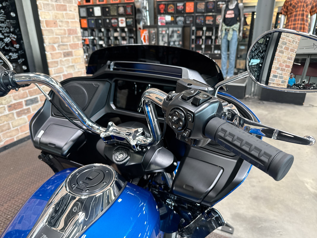Road Glide®