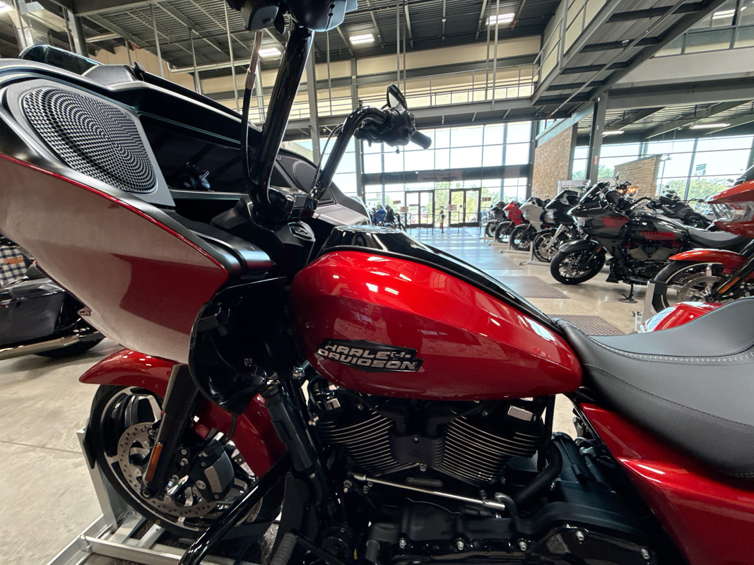 Road Glide®