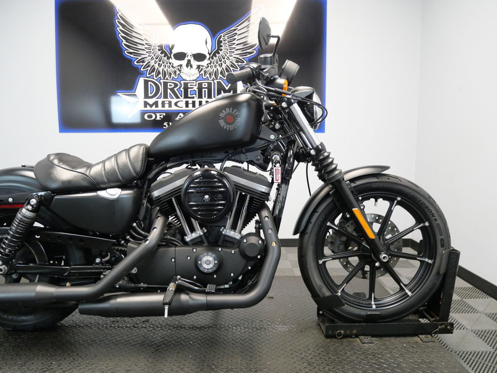 Iron 883®