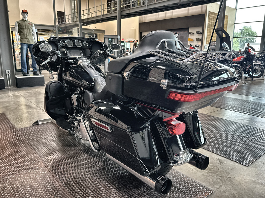 Electra Glide® Ultra Limited® Low