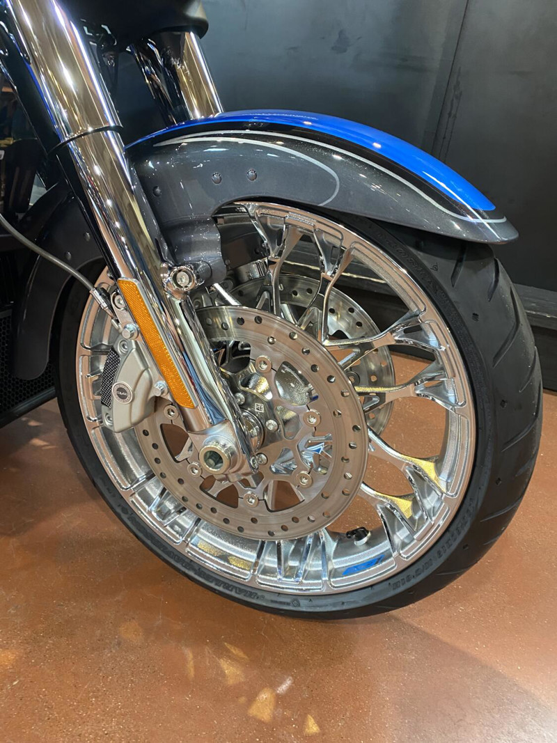 CVO® Street Glide® 3 Limited
