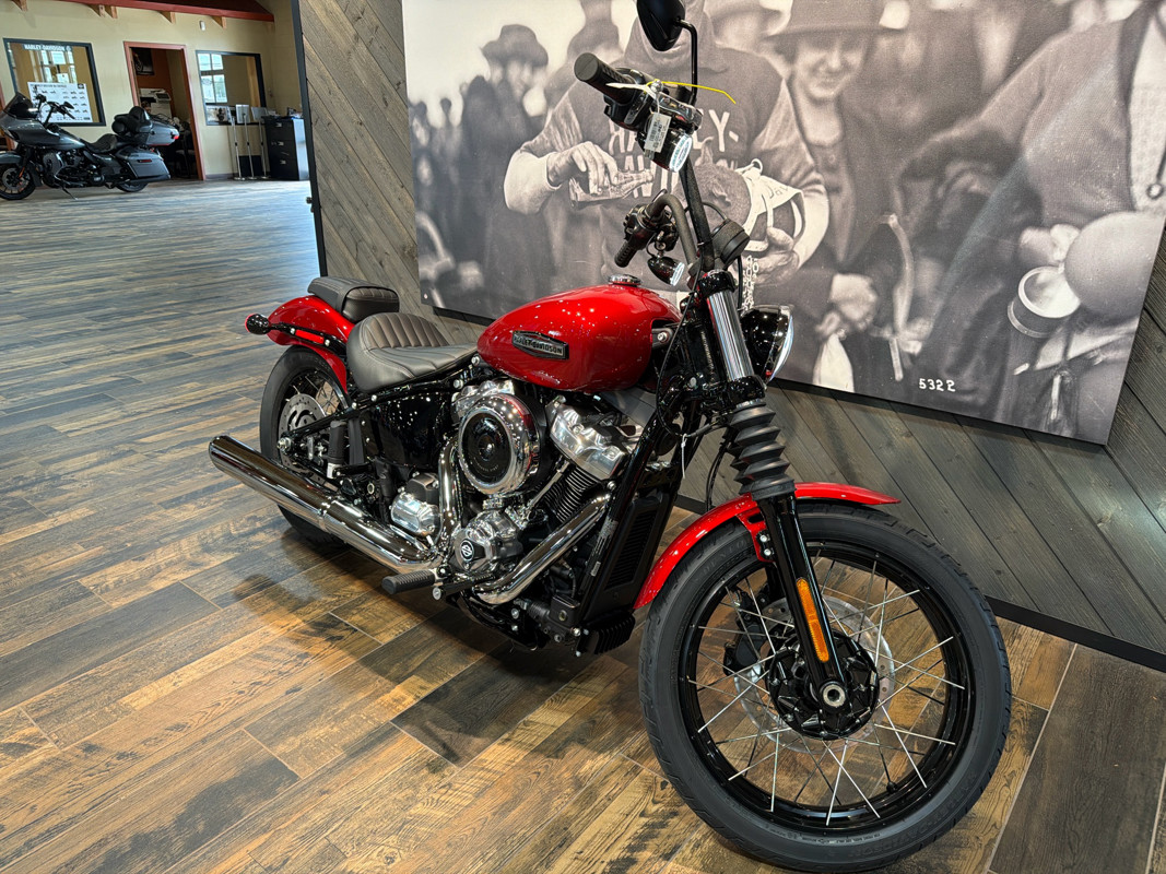Street Bob®