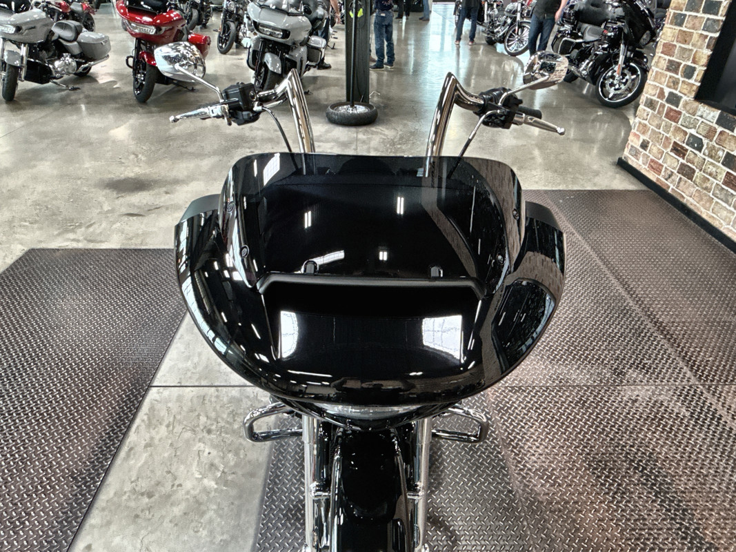 Road Glide®