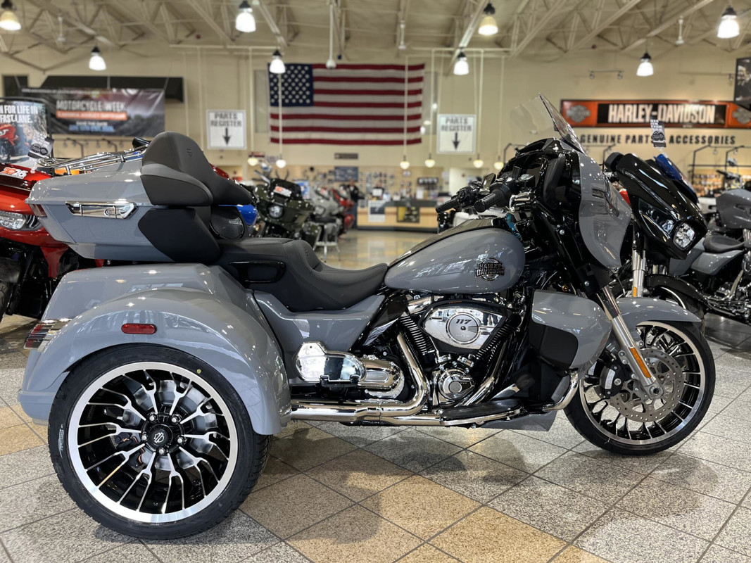 Street Glide® 3 Limited