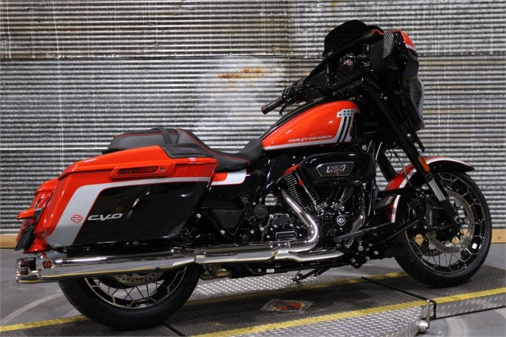 CVO® Street Glide®