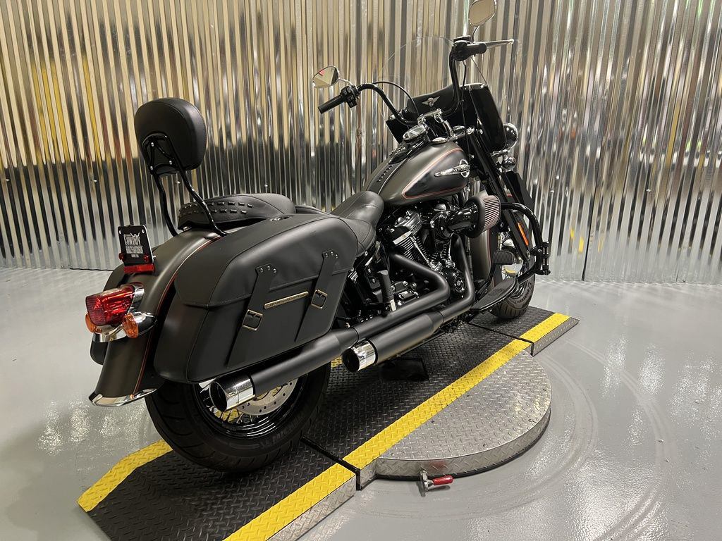 Softail® Heritage Classic 114