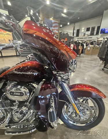 CVO® Electra Glide® Ultra Limited