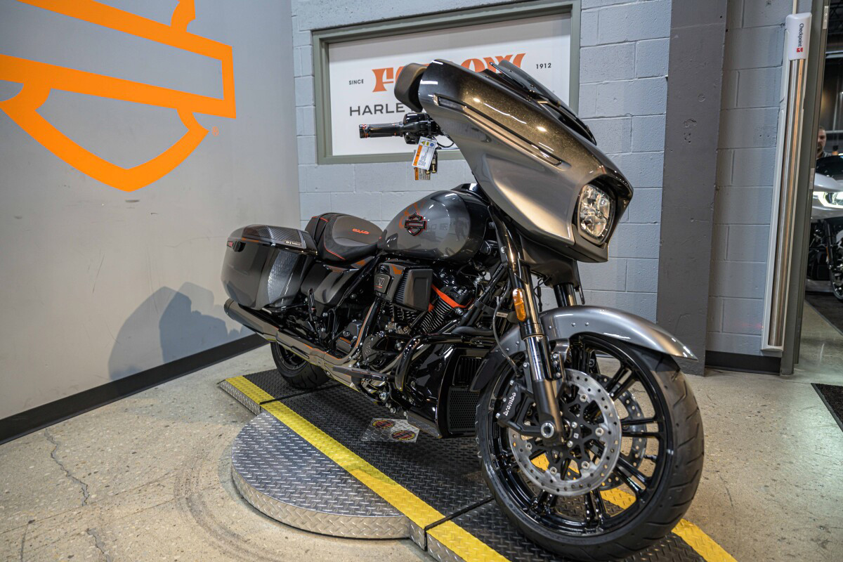 CVO® Street Glide®