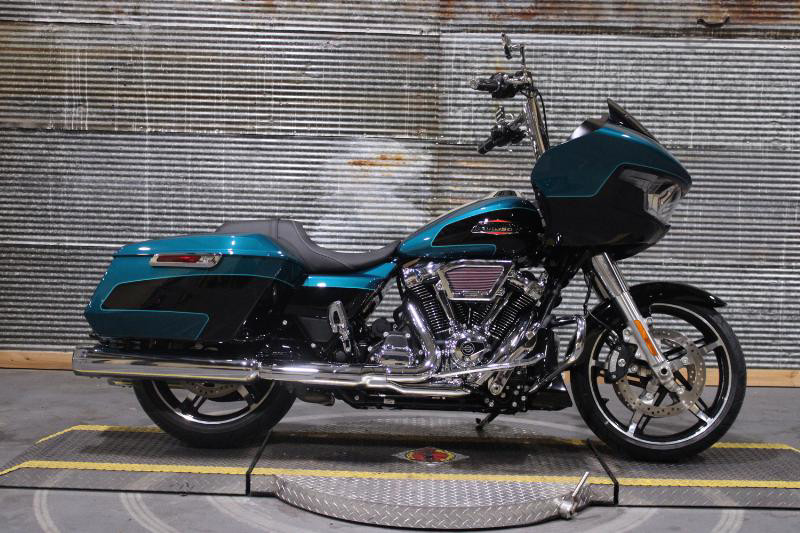 Road Glide®