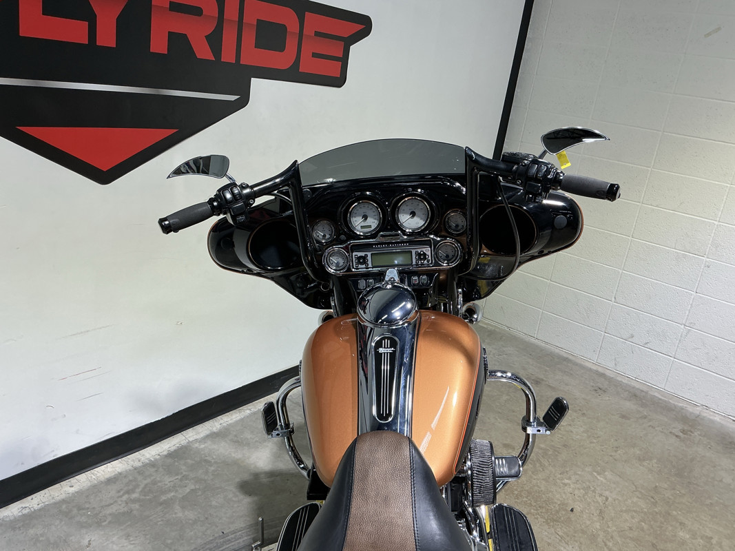 Street Glide®