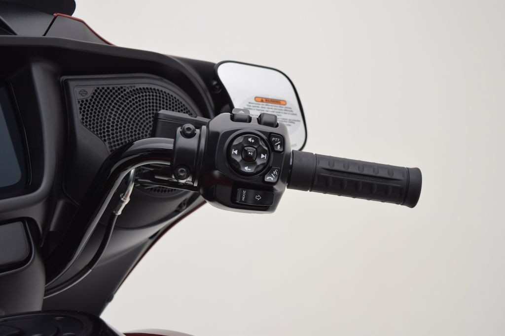 Street Glide®