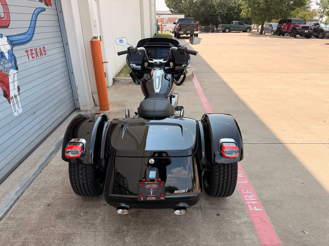 Road Glide® 3