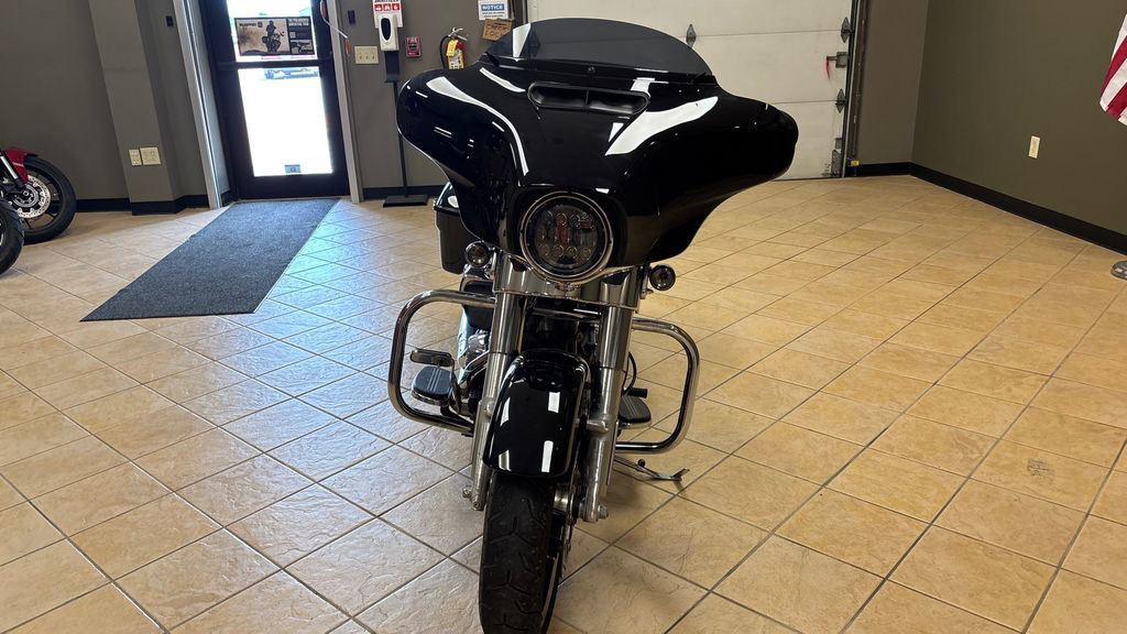 Street Glide®