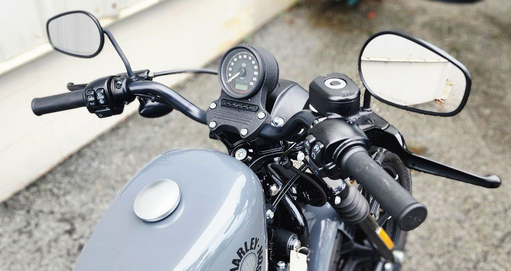 Iron 883®