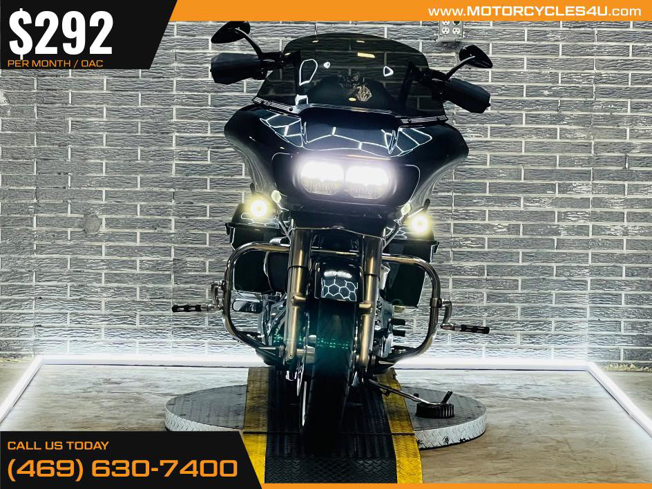 Road Glide®