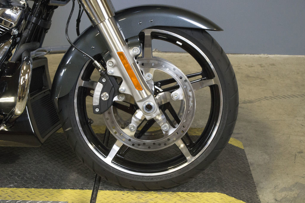 Road Glide®