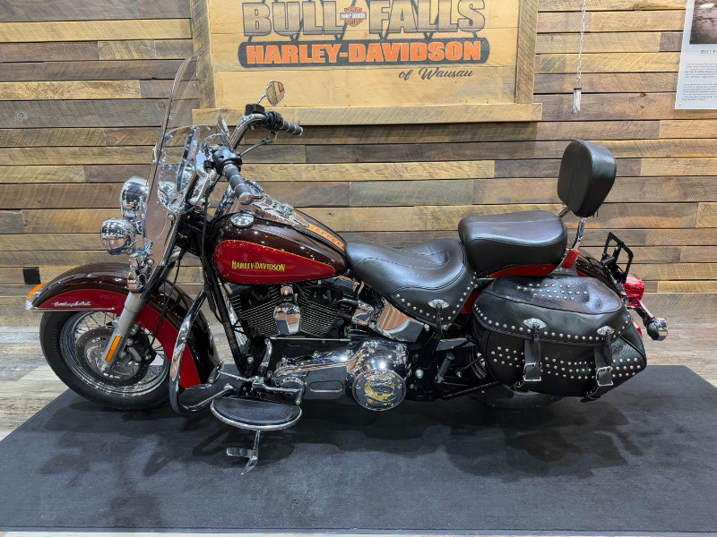 Stunning 2010 Heritage Softail Value Pictures