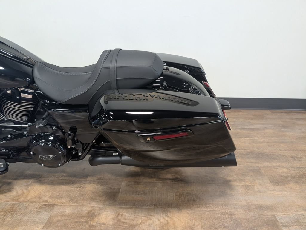 Road Glide®
