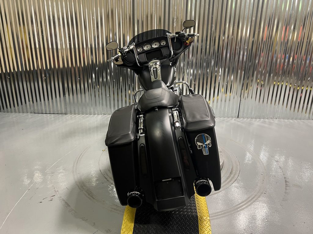Street Glide®