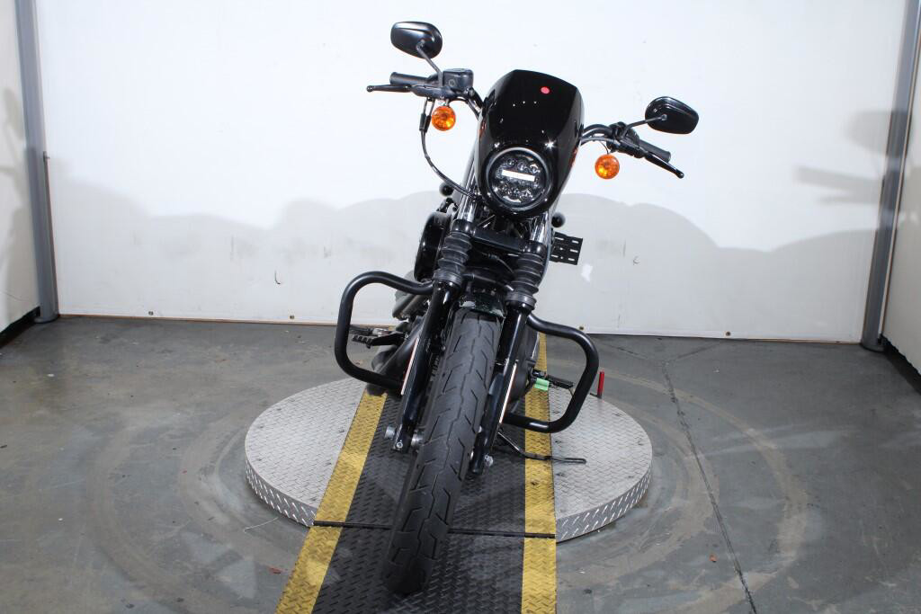 Iron 883®