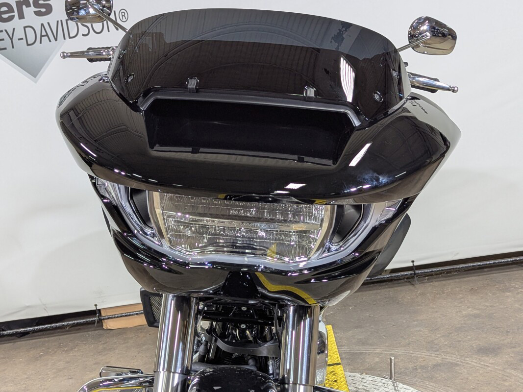 Road Glide®