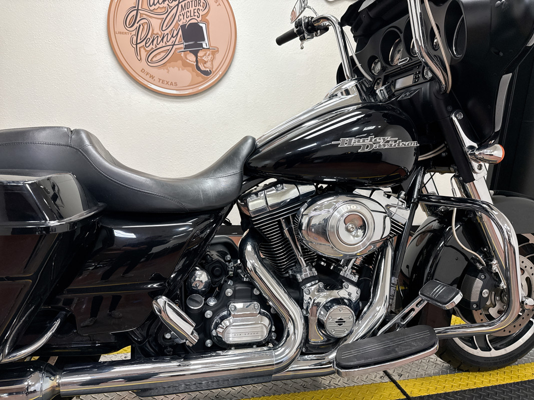 Street Glide®