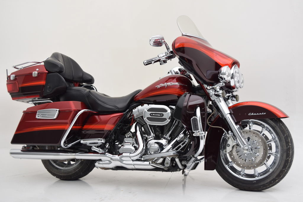 CVO® Ultra Classic® Electra Glide®