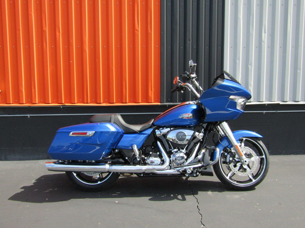 Road Glide®