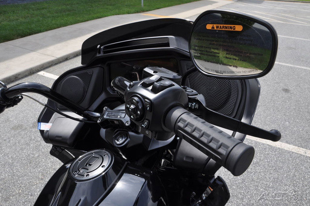 Road Glide®